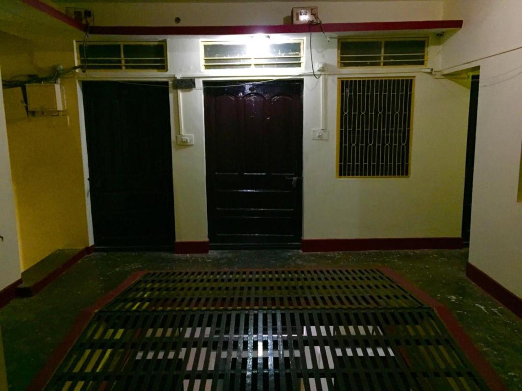 Grg Shanti Guest House Varanasi Near Manikarnika Ghat Bagian luar foto