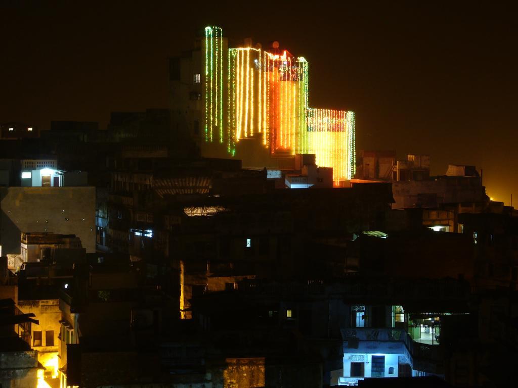 Grg Shanti Guest House Varanasi Near Manikarnika Ghat Bagian luar foto