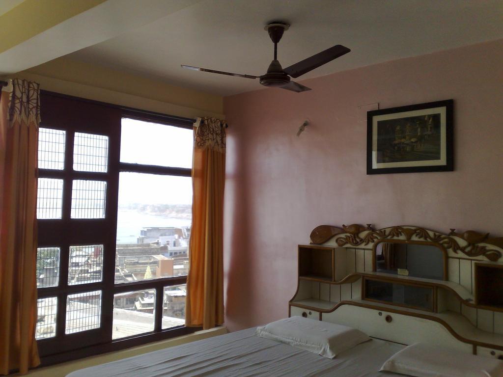 Grg Shanti Guest House Varanasi Near Manikarnika Ghat Ruang foto