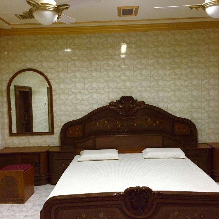 Grg Shanti Guest House Varanasi Near Manikarnika Ghat Bagian luar foto